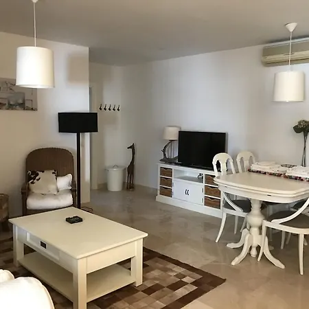 Casa Holandaluzas Near Beach, With Salt Water Pool And Private Parking Apartament Marbella