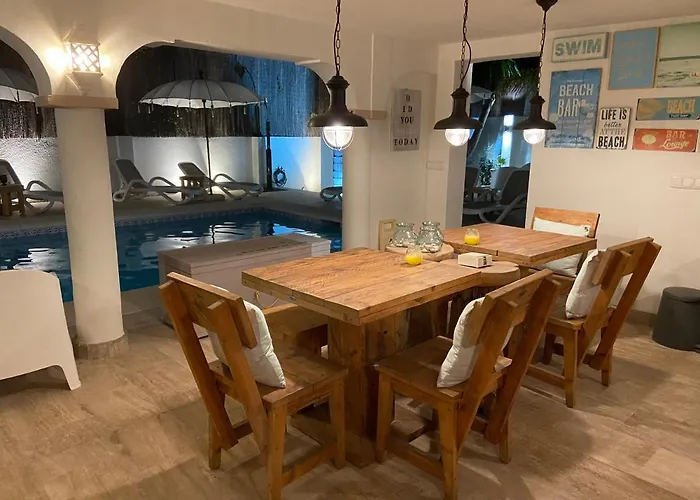 Casa Holandaluzas Near Beach, With Salt Water Pool And Private Parking