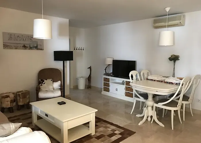 Casa Holandaluzas Near Beach, With Salt Water Pool And Private Parking Lejlighed Marbella